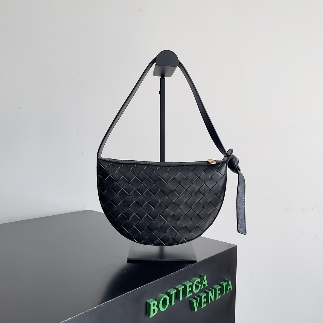 Bottega Veneta Hobo Bags